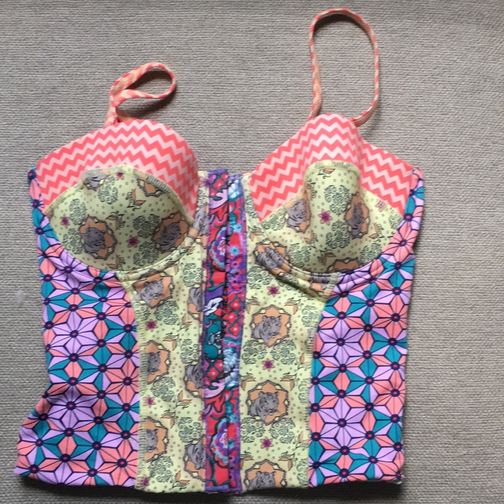 Maaji swim top tank like Sz L but fits like a Sm